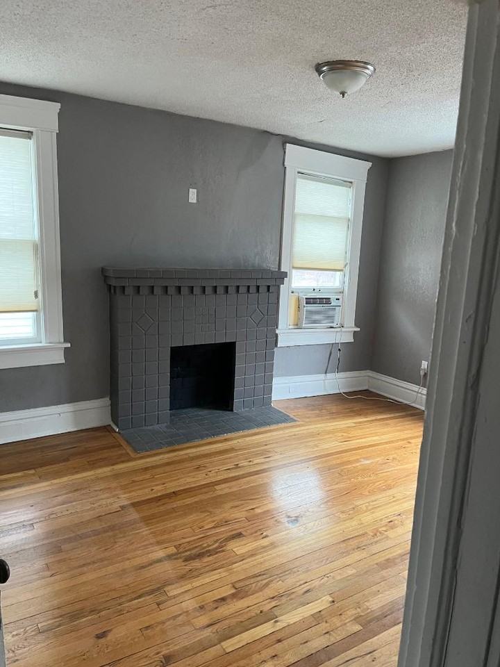 4105 Oak Street - Photo 5 of 7