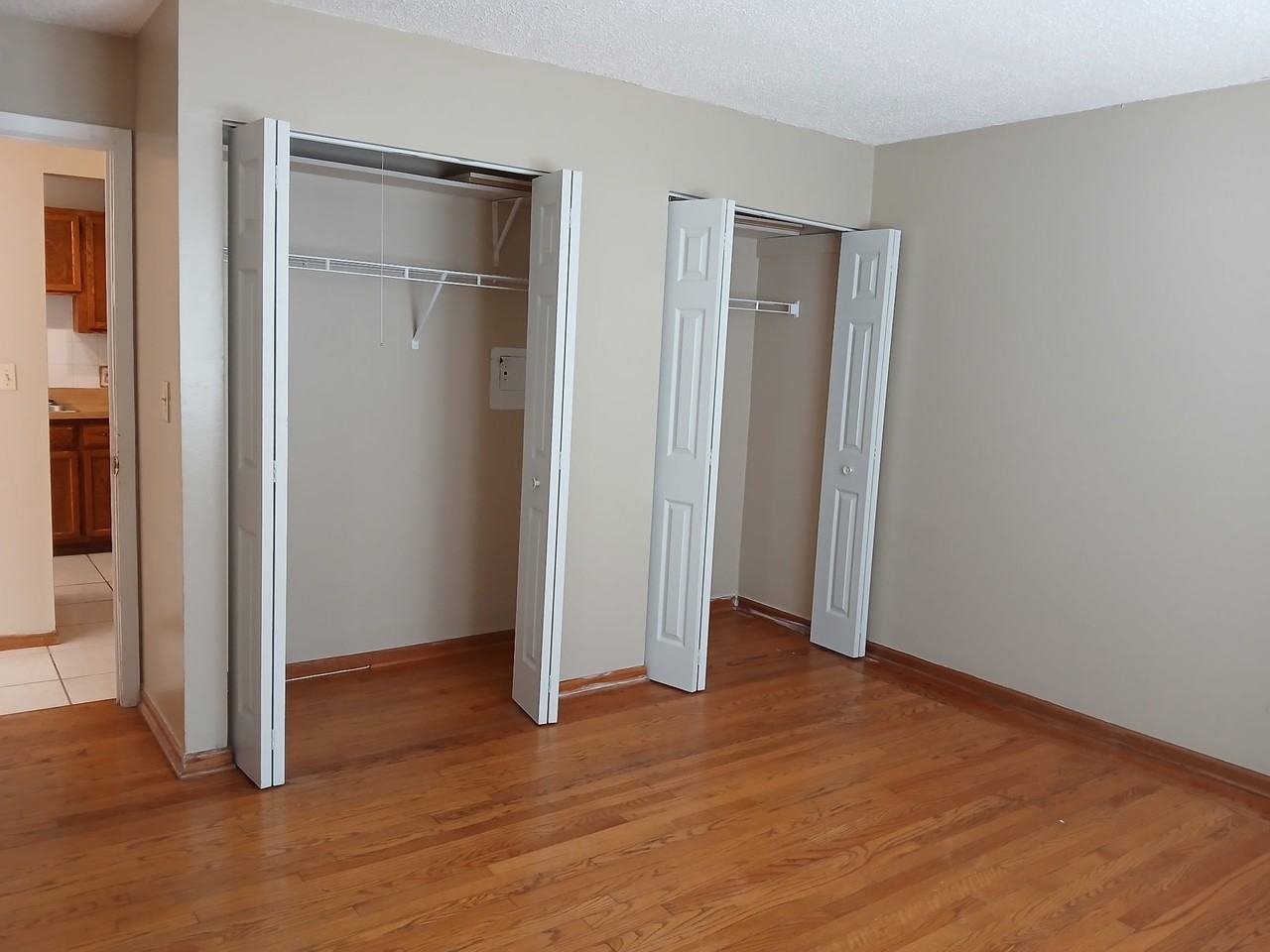 247 N Neltnor Blvd #D1F - Photo 2 of 8