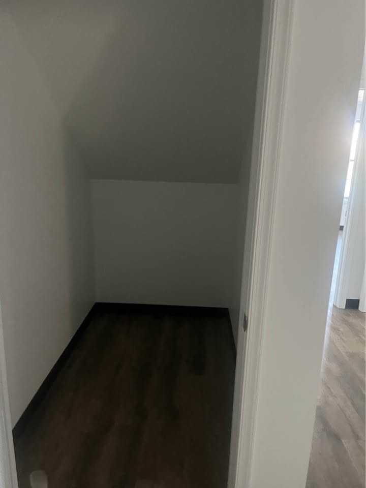 515 Penn St #E - Photo 2 of 9