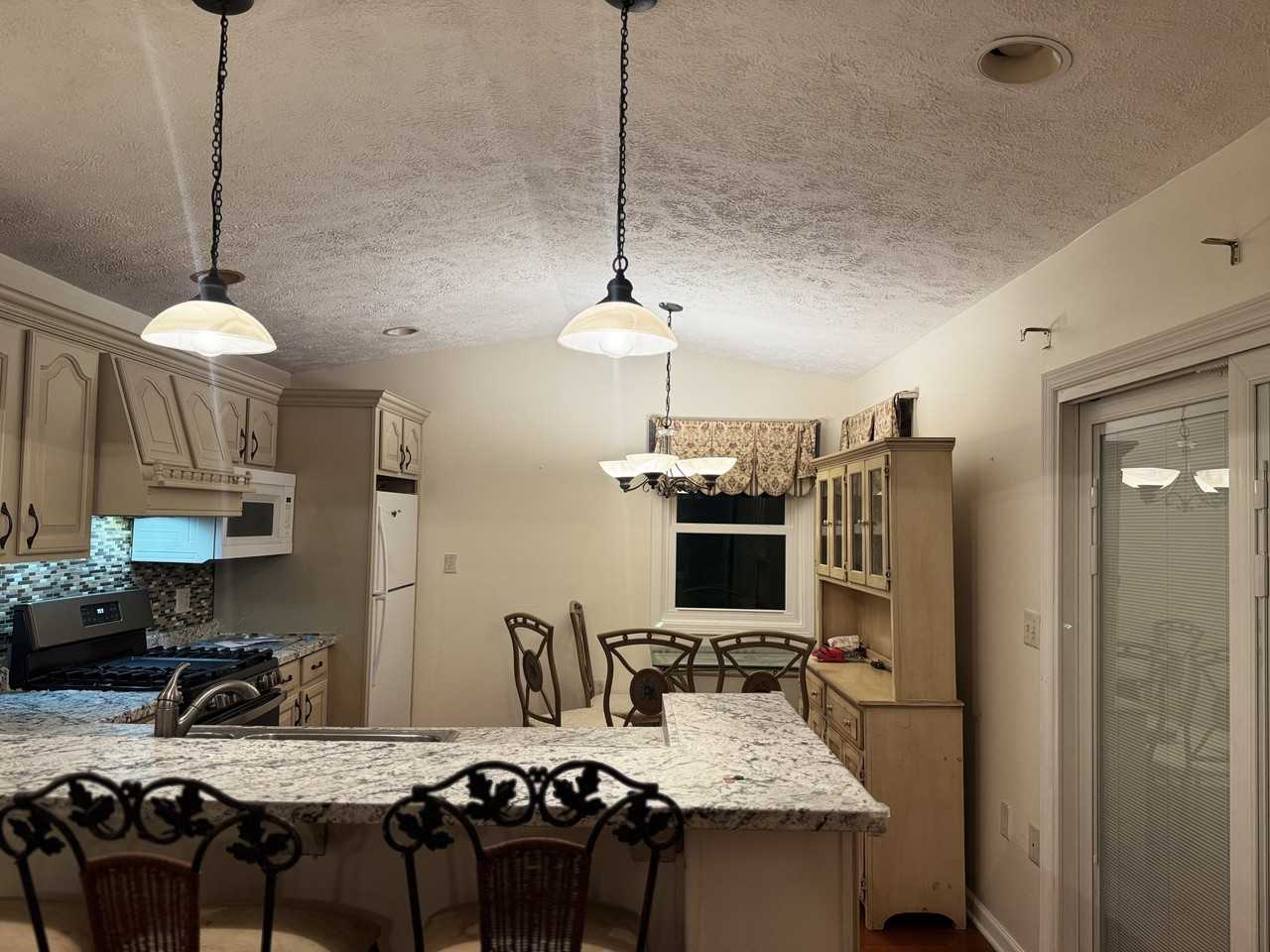 1541 Lucille Dr #NA - Photo 6 of 19