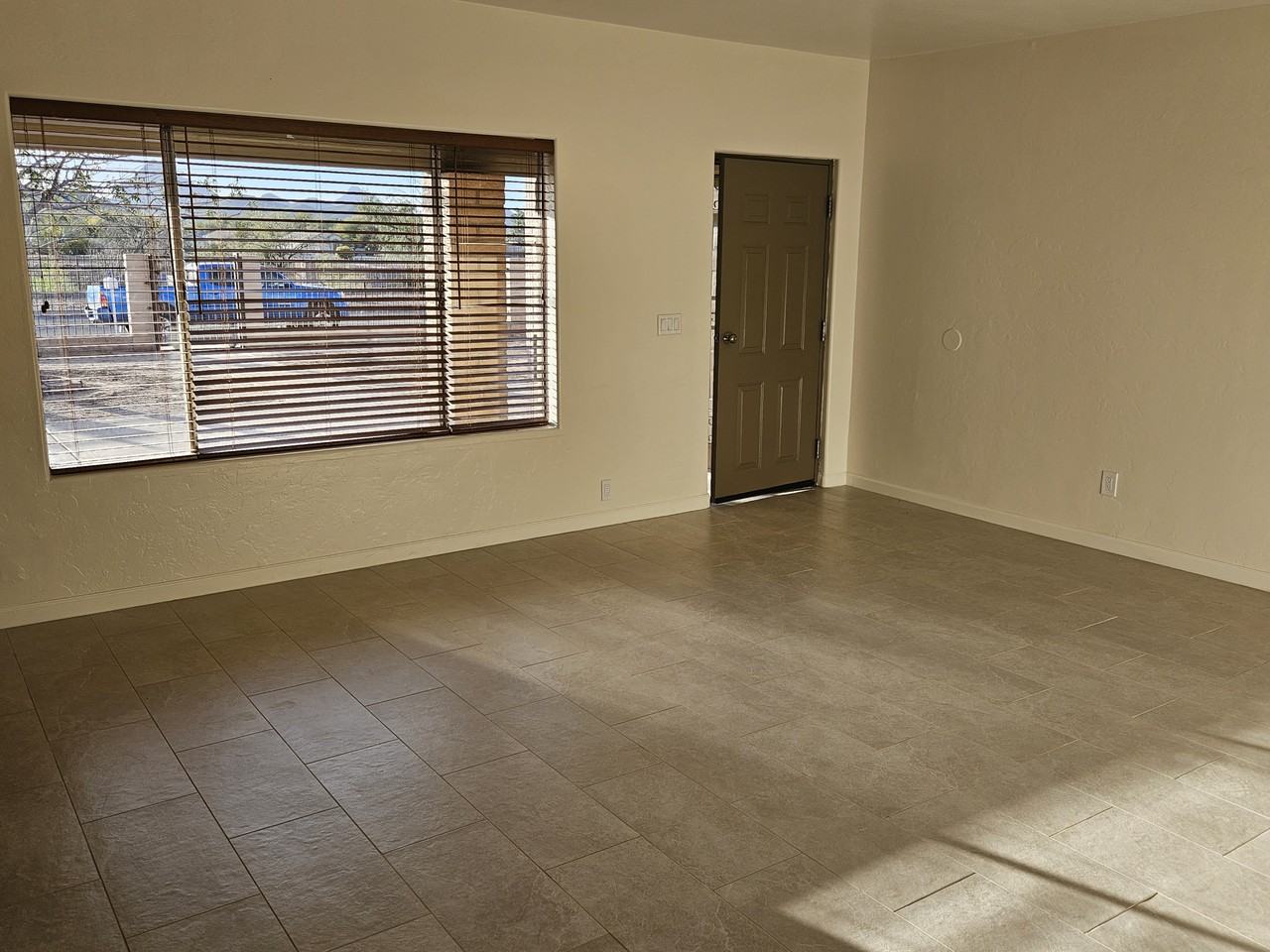 4445 S Kostka Ave #NA - Photo 4 of 23