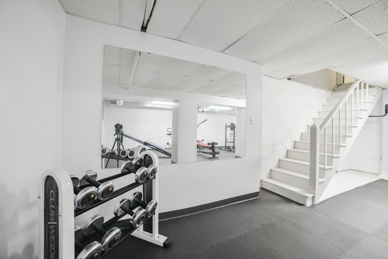 235 S Spanish St - Photo 2 of 16