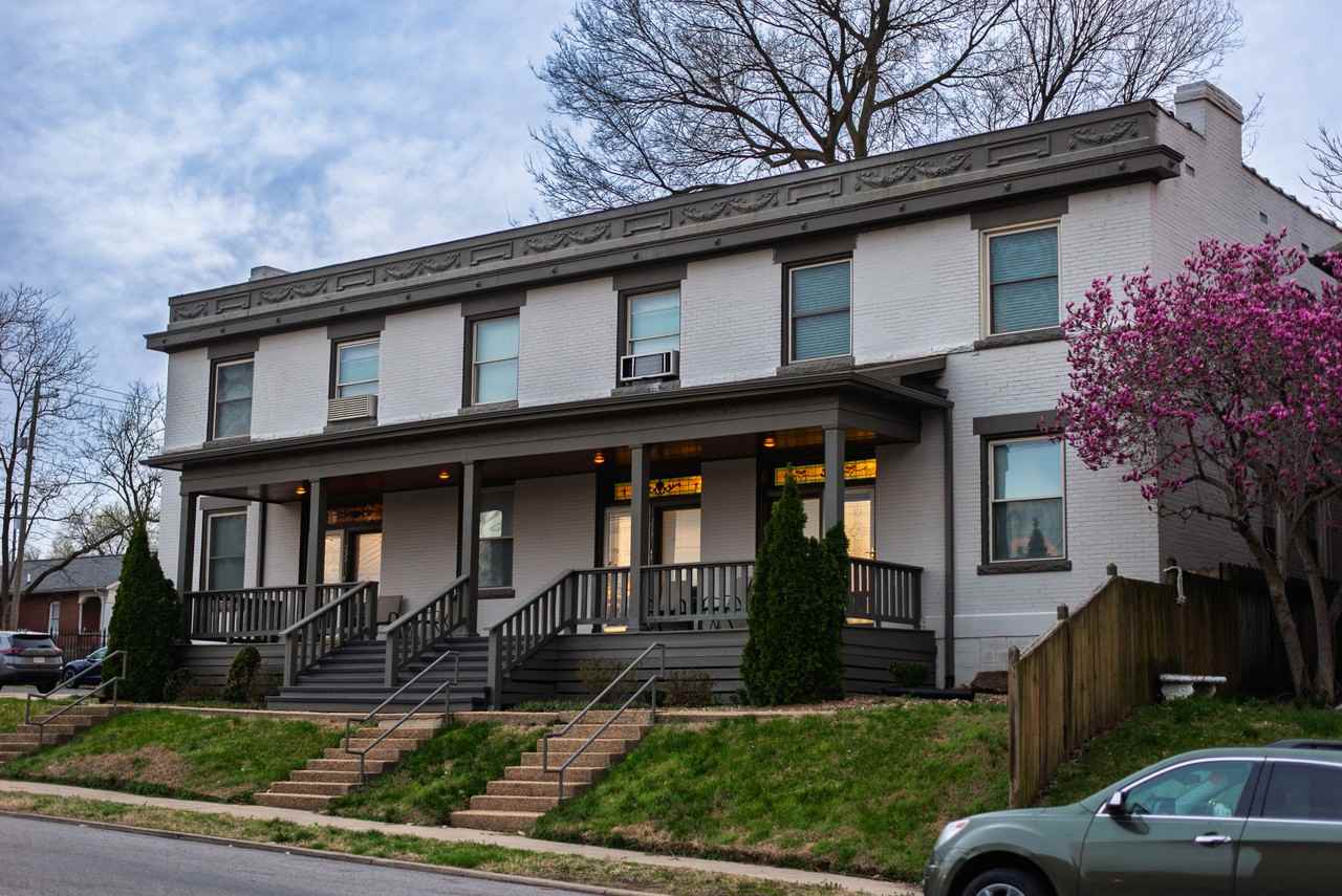 235 S Spanish St - Photo 4 of 16