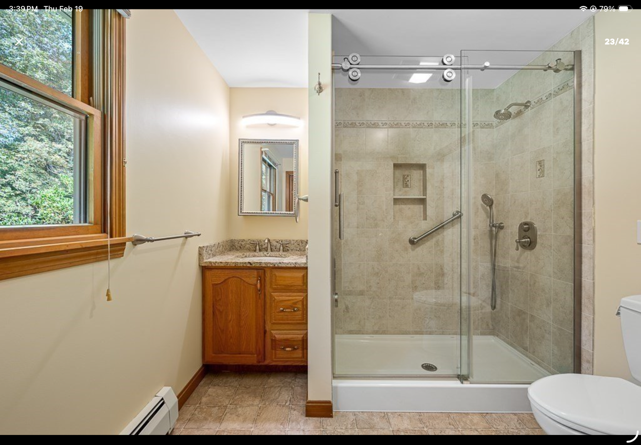 123 Riverlin St #123B - Photo 2 of 12