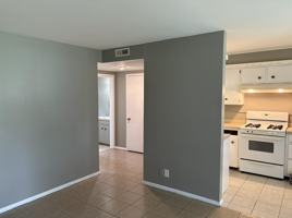 featured image of 915 S Dewey Ave