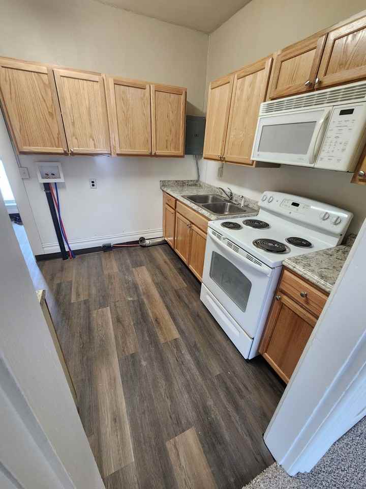 222 W High St #2 - Photo 2 of 11