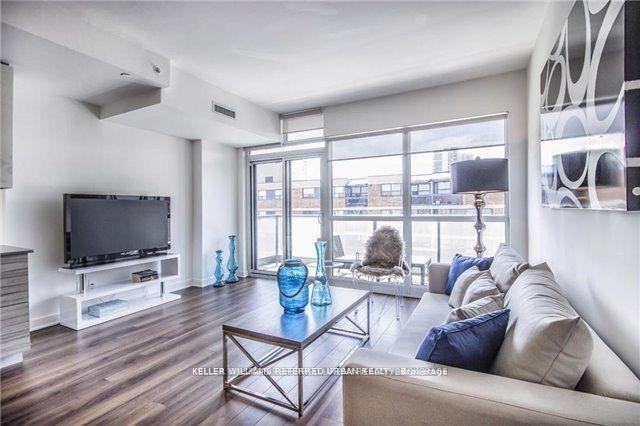 210 Simcoe Street #804 - Photo 3 of 14