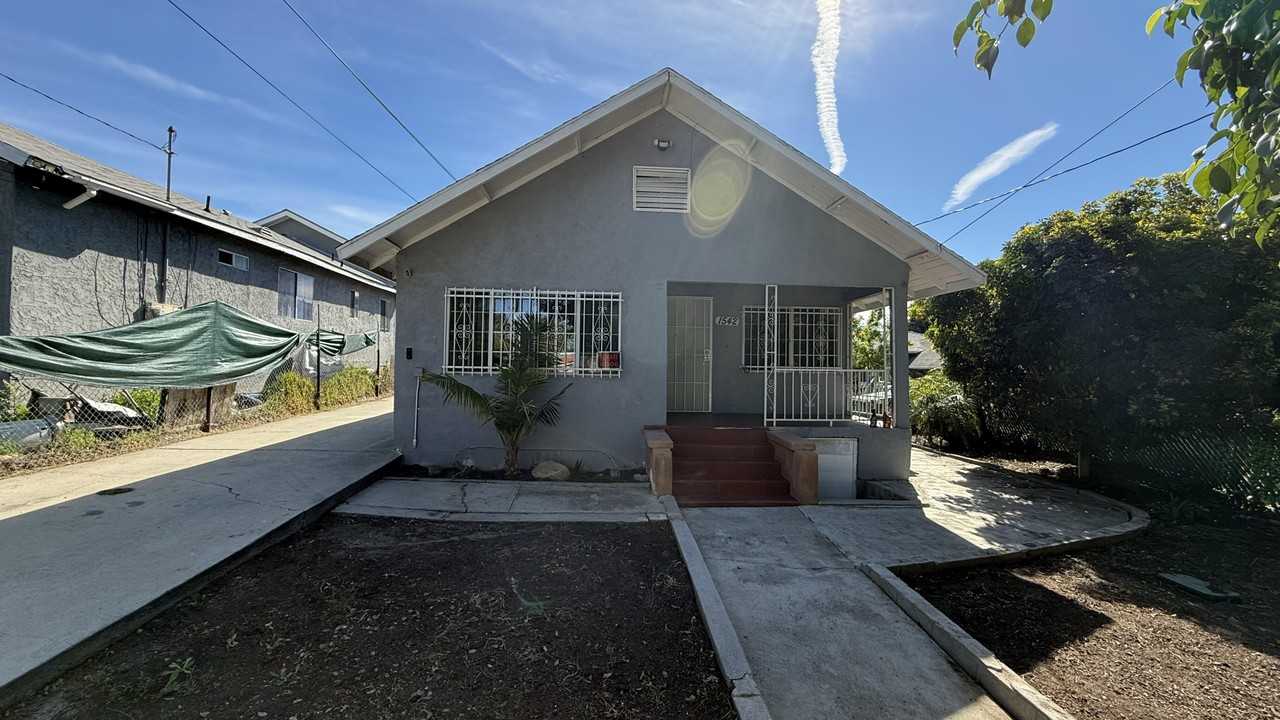 1542 Ricardo St #NA - Photo 2 of 28