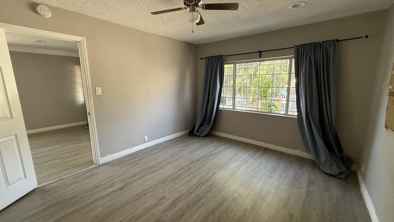 1542 Ricardo St #NA - Photo 4 of 28