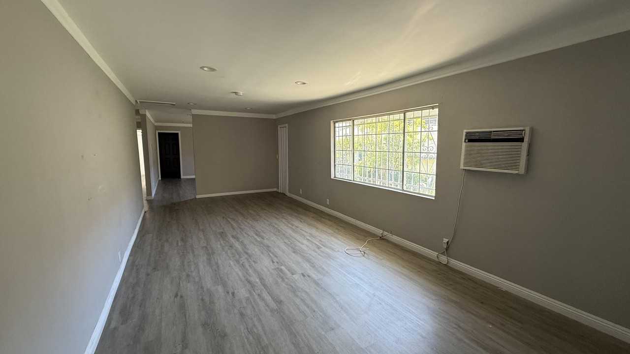 1542 Ricardo St #NA - Photo 7 of 28