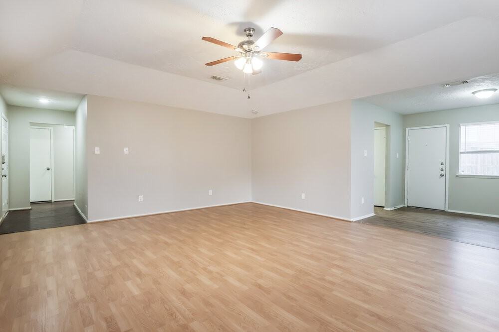 4306 Owens Creek Ln - Photo 4 of 16