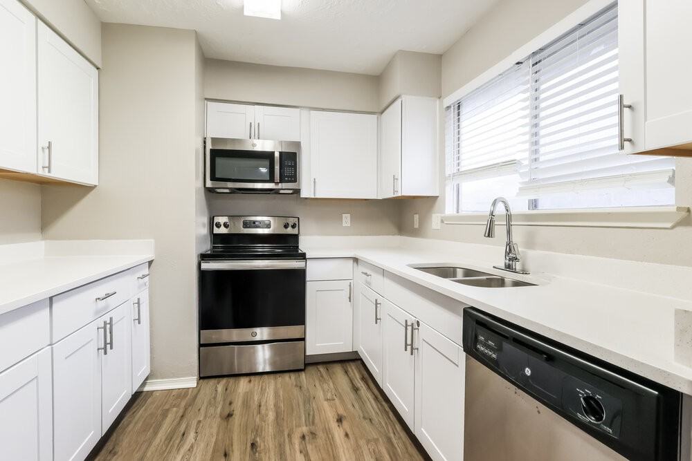 4306 Owens Creek Ln - Photo 7 of 16