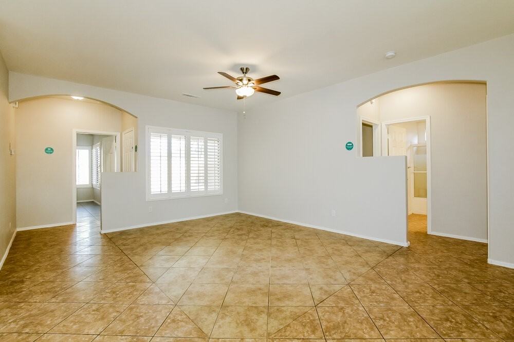 1913 S 83rd Dr - Photo 6 of 16