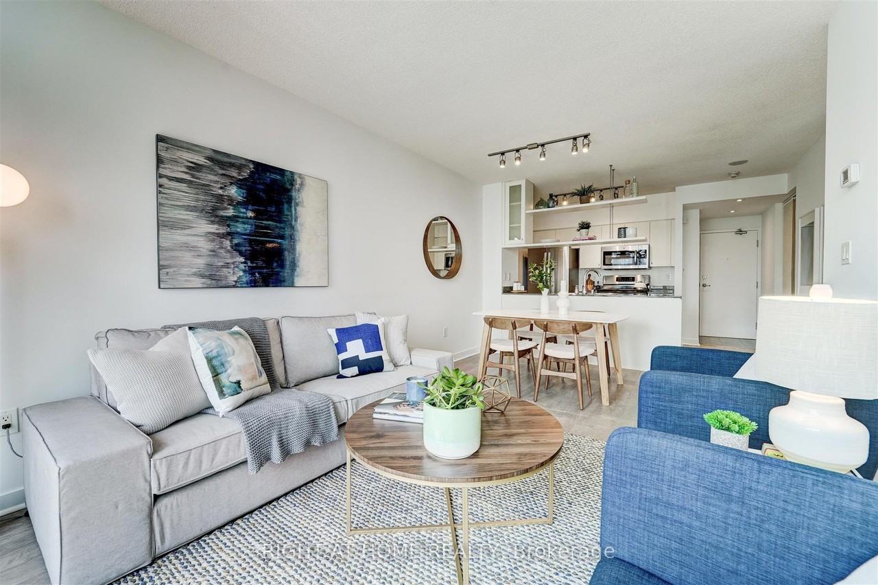 10 Navy Wharf Court #2001 - Photo 2 of 17