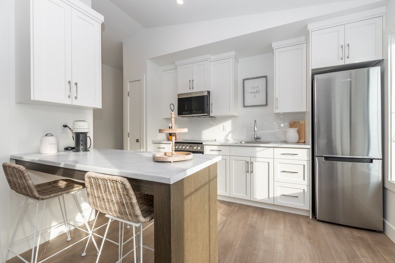 7843 Cedarbrook Road - Photo 6 of 19