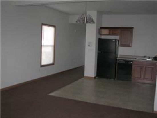 1640 Sw Madison St #1640 - Photo 3 of 7