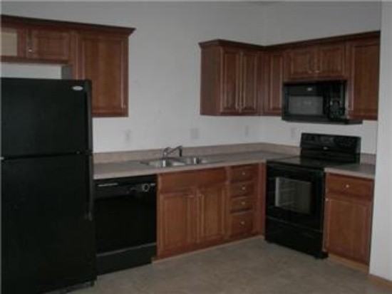 1640 Sw Madison St #1640 - Photo 4 of 7