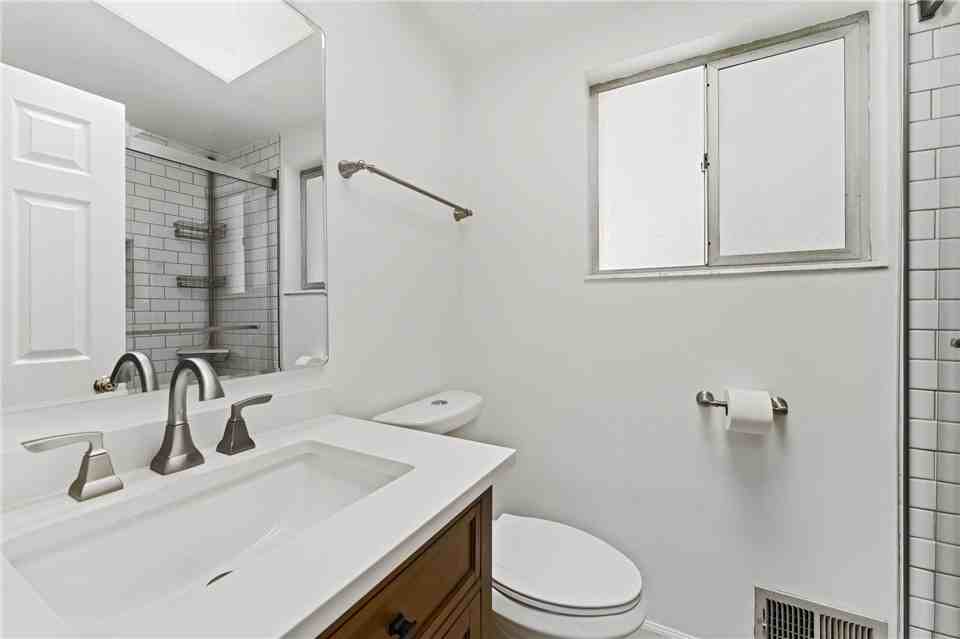 4243 S Lynne Ln - Photo 6 of 17