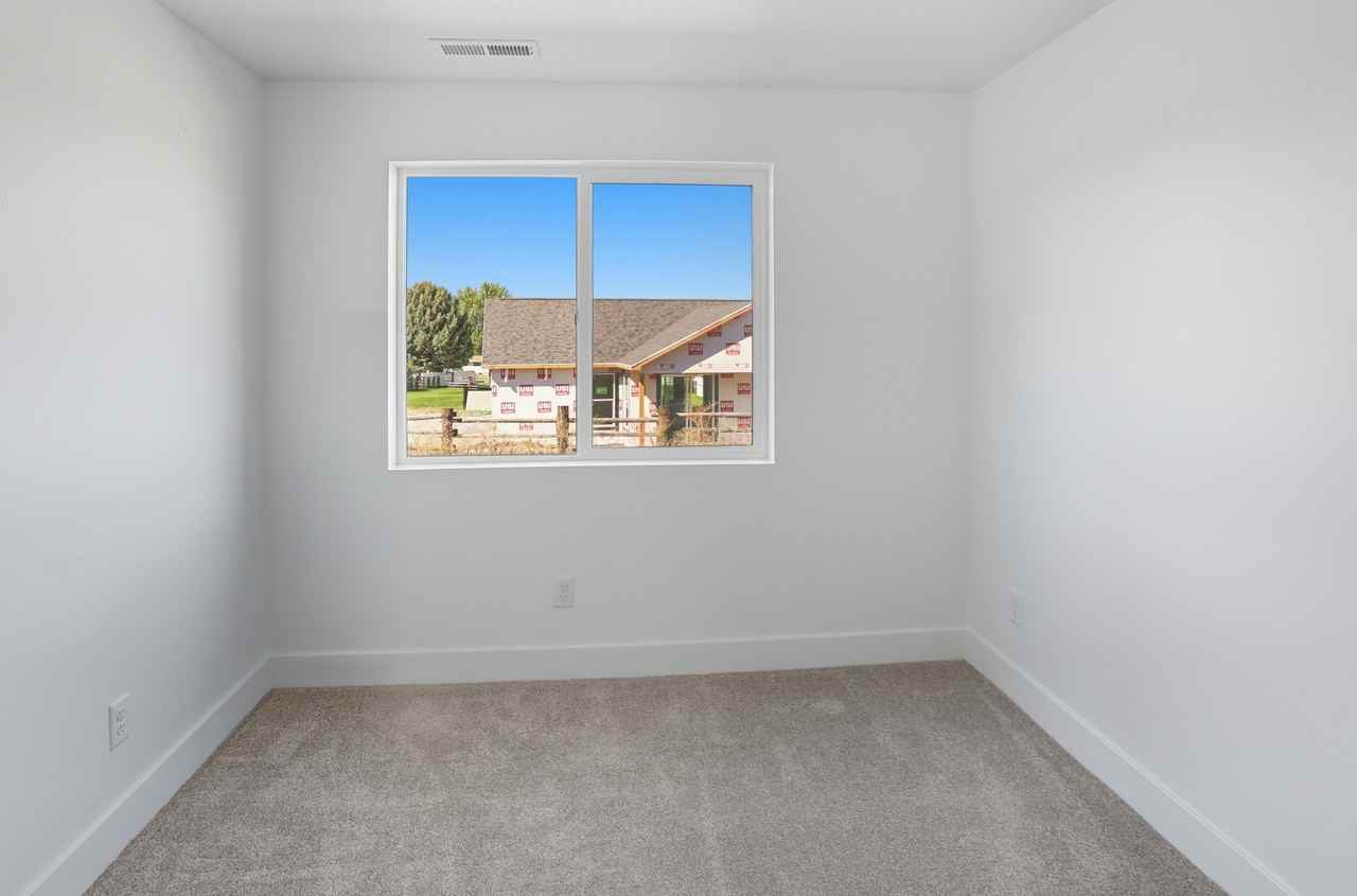 225 Se #1 - Photo 7 of 30