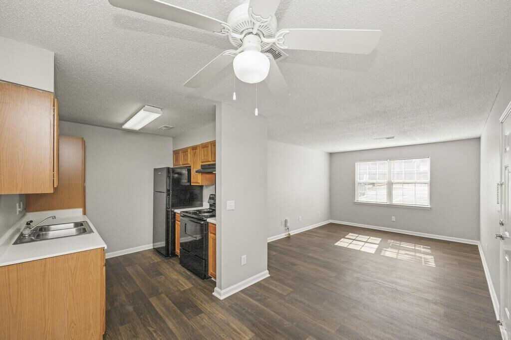 Ridgewood at Greenbrier - Photo 7 of 29