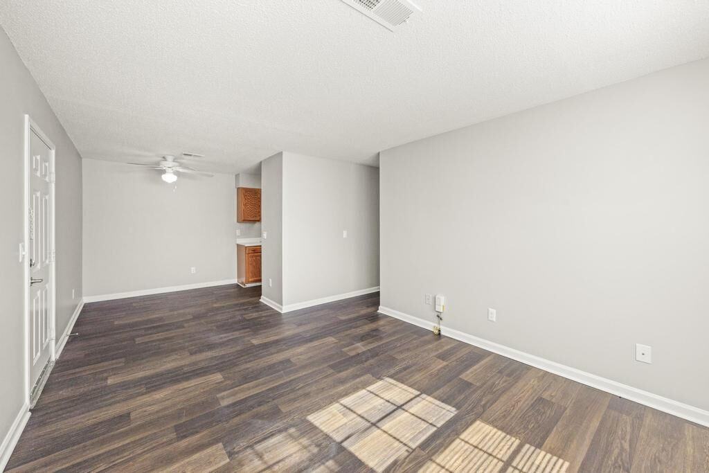 Ridgewood at Greenbrier - Photo 6 of 29