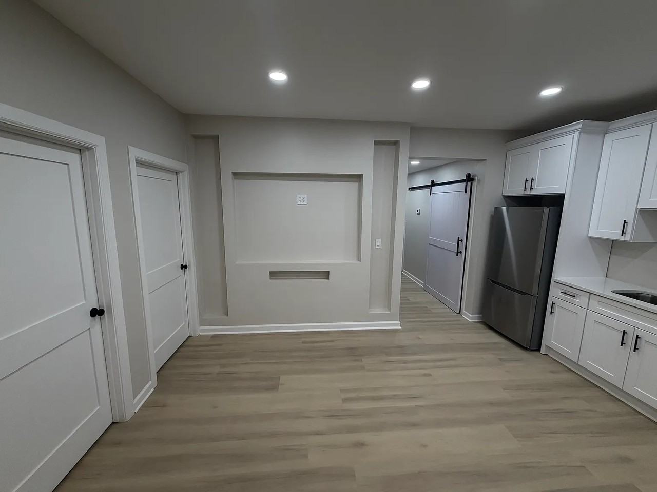 1493 Comet Ives Ln - Photo 3 of 9