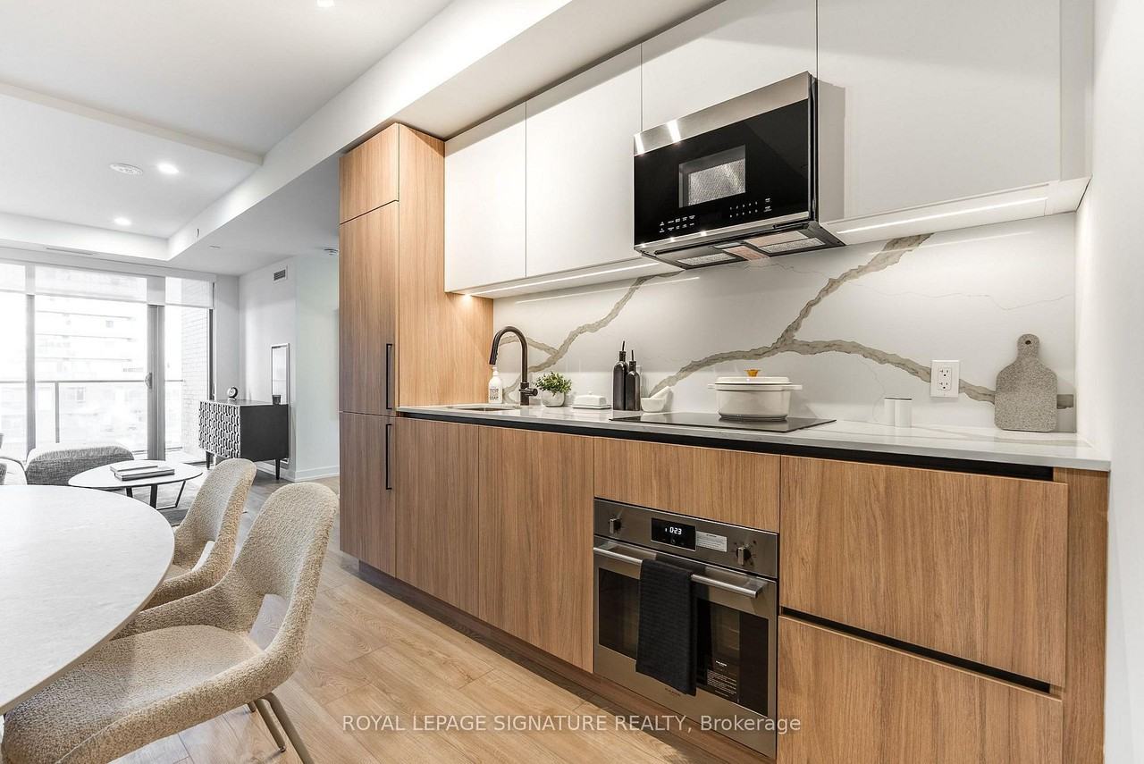 35 Parliament Street #608 - Photo 5 of 24