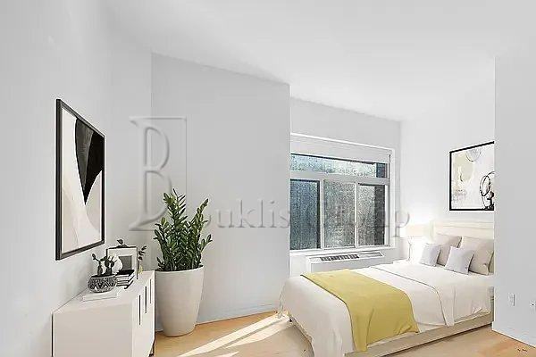 Washington St #4N - Photo 2 of 7