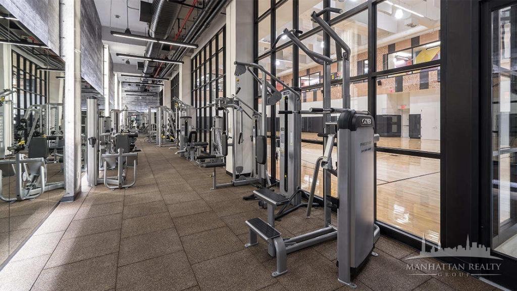 W 57th St #826 - Photo 3 of 15