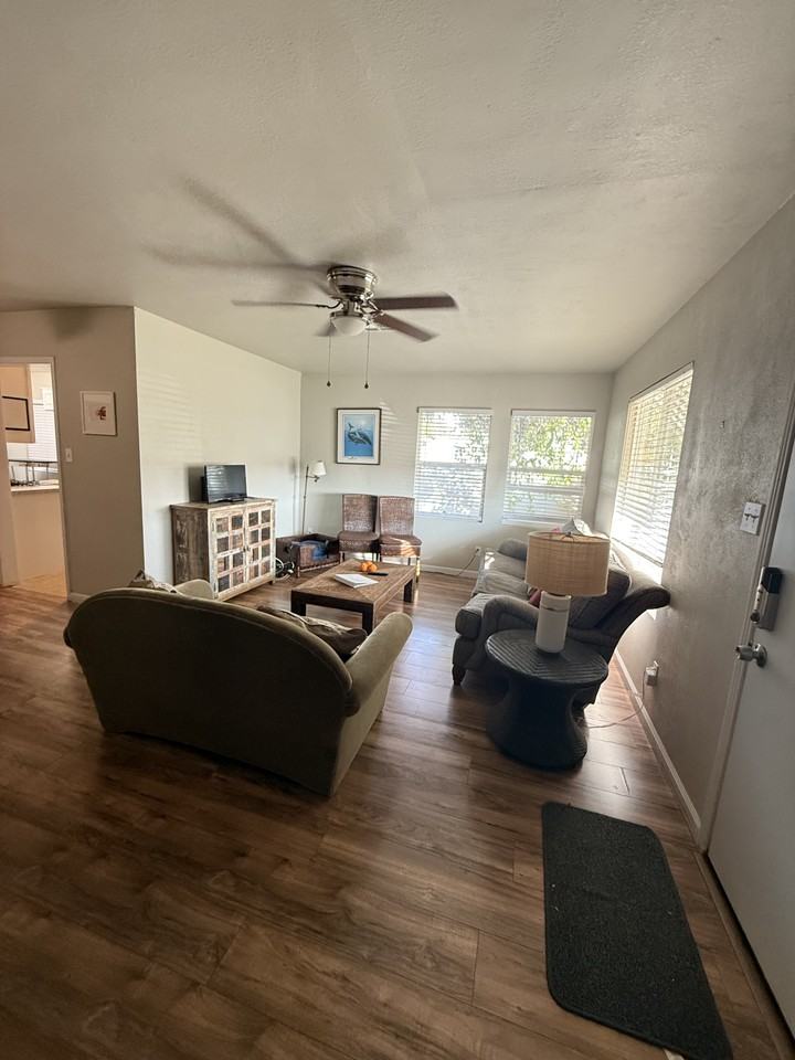 2414 16th St #1 - Photo 3 of 11