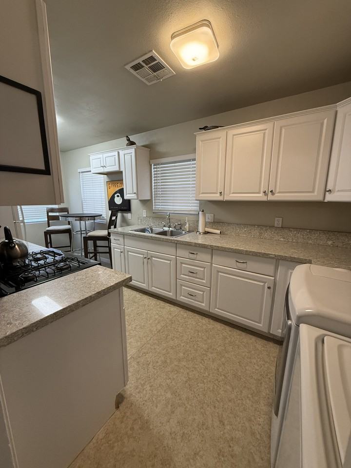 2414 16th St #1 - Photo 5 of 11