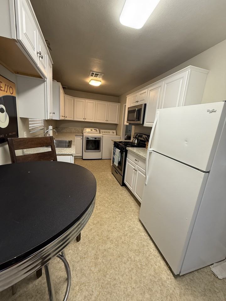 2414 16th St #1 - Photo 6 of 11