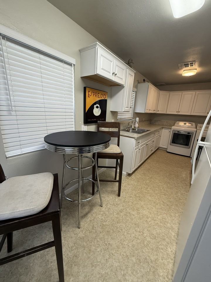 2414 16th St #1 - Photo 7 of 11