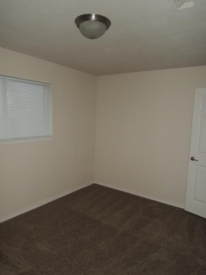 1813 Cottonwood St #1 - Photo 7 of 9