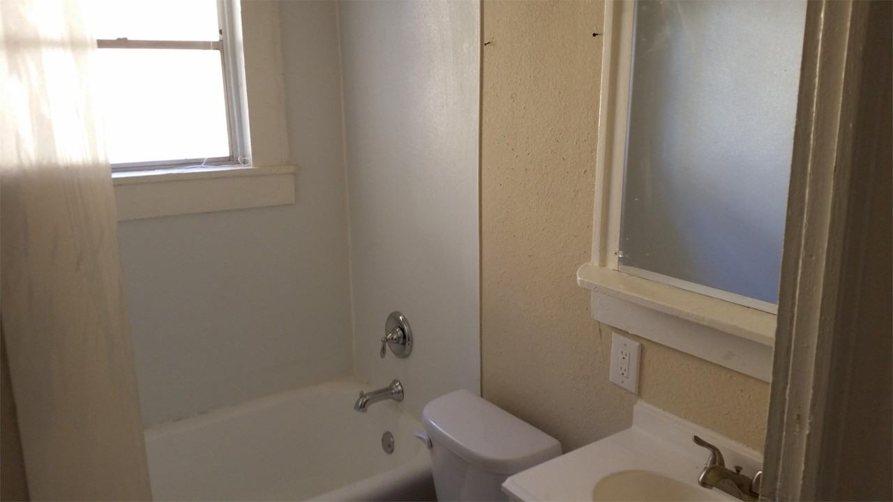 3725 Avenue K #1 - Photo 4 of 5