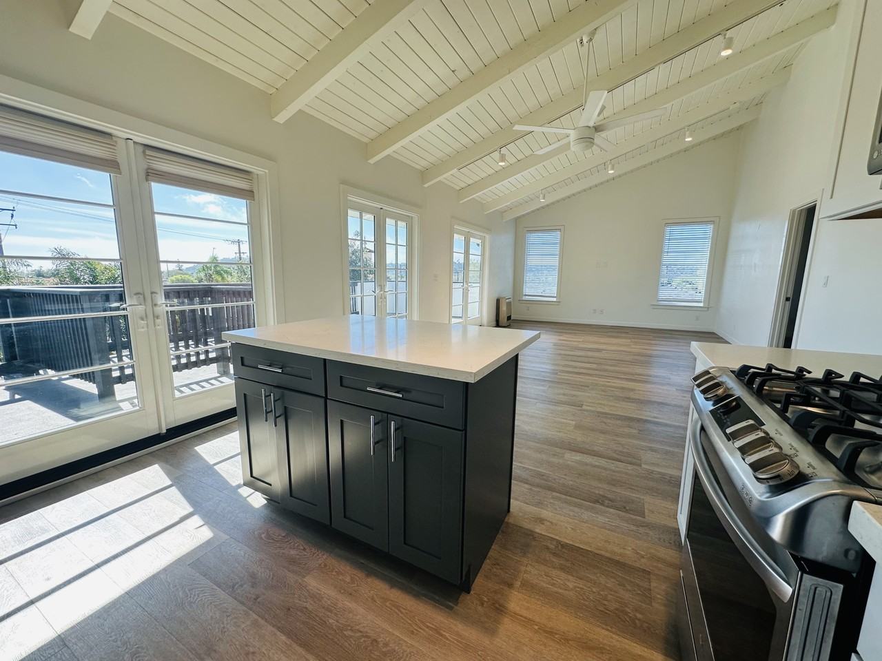 16 W Mission St #22 - Photo 7 of 15