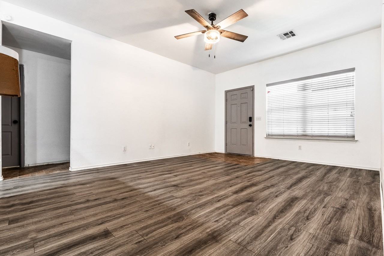 4501 Wagner Lake Dr #1 - Photo 2 of 15