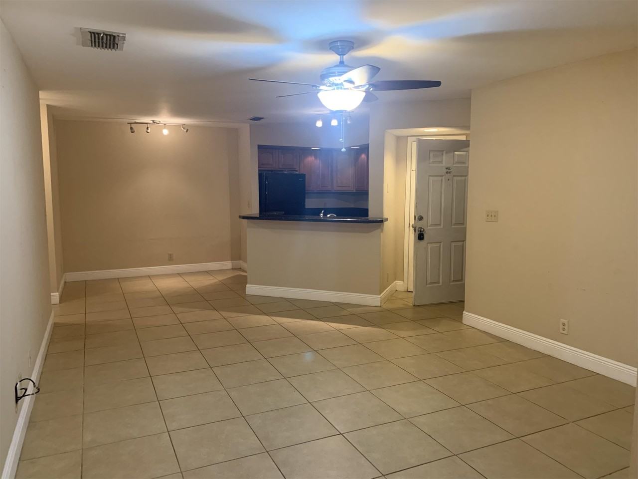 3370 Pinewalk Dr N #1 - Photo 5 of 34