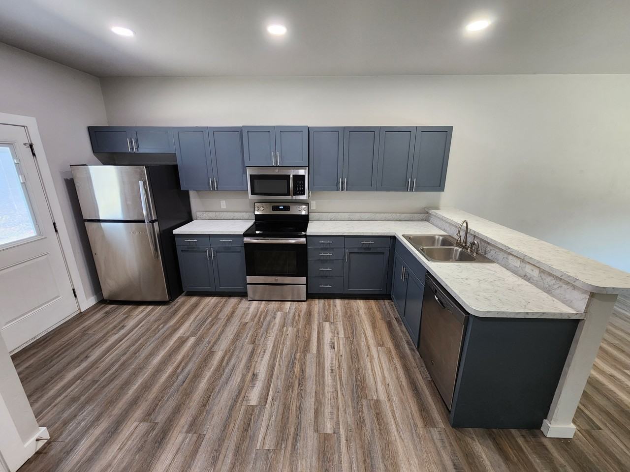 417 E 13th St #1 - Photo 4 of 12