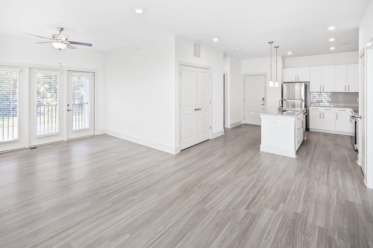 The Vandy Apartments - Photo 7 of 42