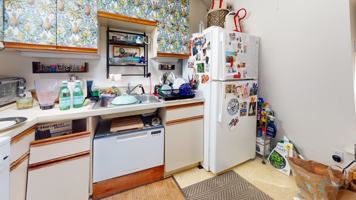 featured image of 12 Lyman St #3