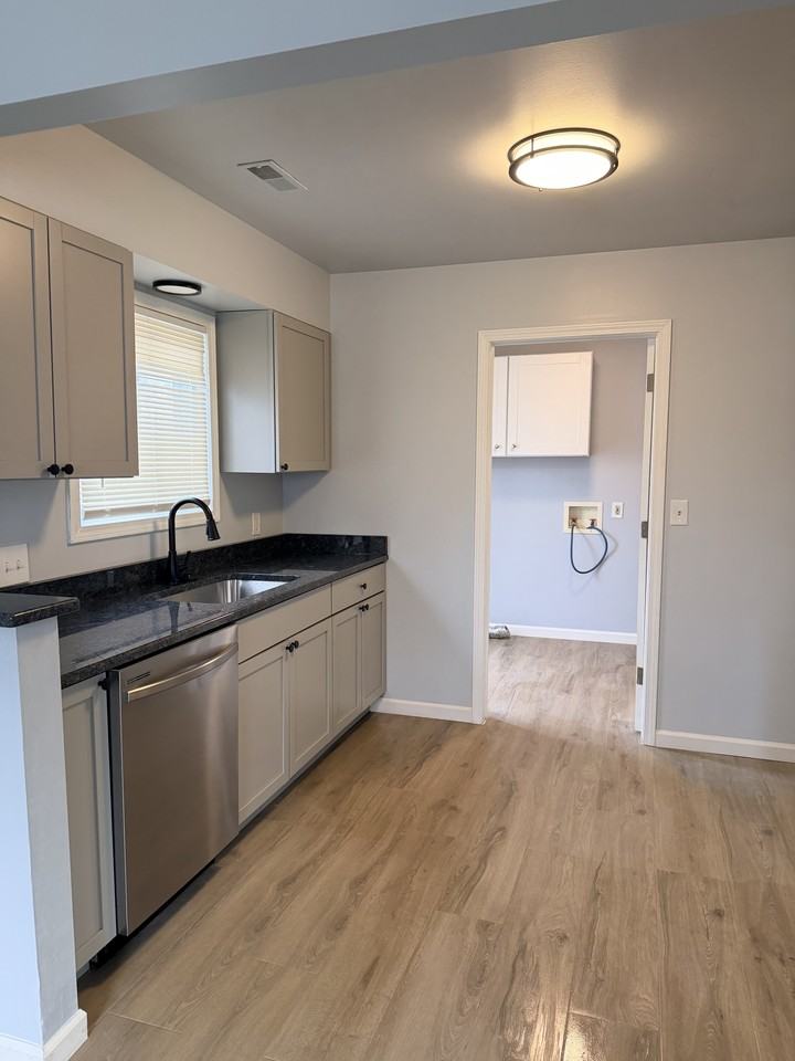 23812 Columbus Ave #1 - Photo 2 of 11