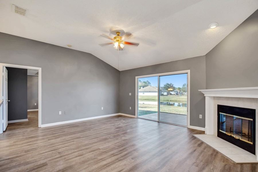 10068 Garden Lake Ct #1 - Photo 4 of 21