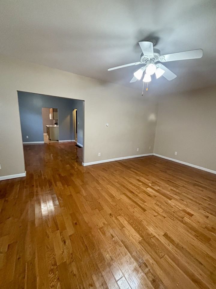 312 6th Ave W #2 - Photo 3 of 20