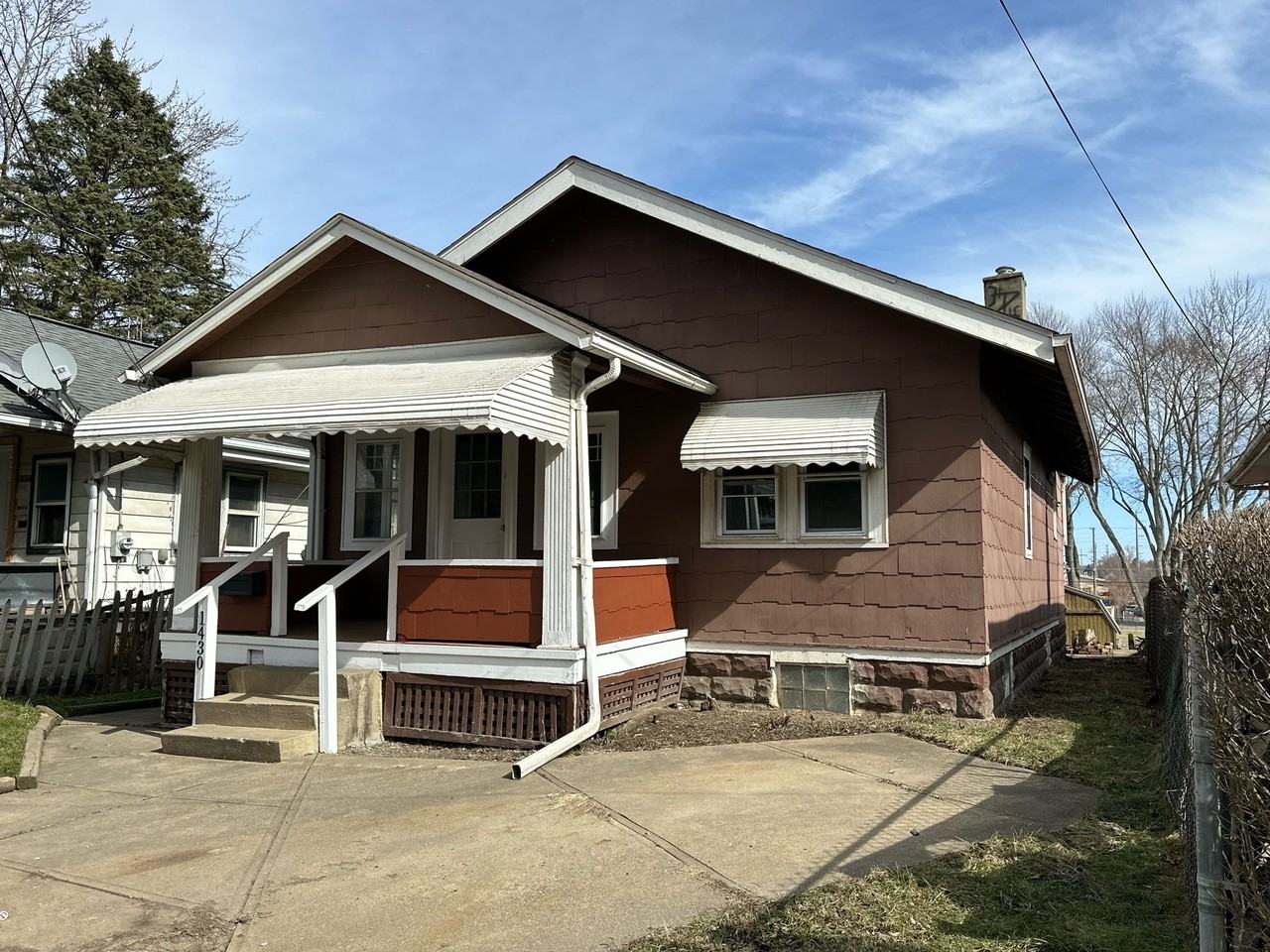 1430 Gross Ave Ne #1 - Photo 3 of 16