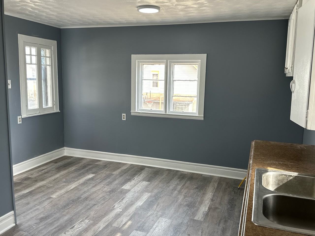 1430 Gross Ave Ne #1 - Photo 7 of 16