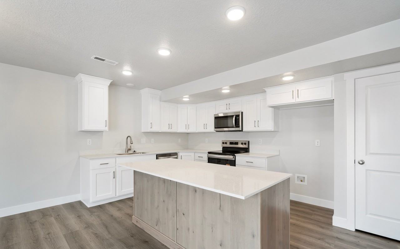 937 N 215 W #1 - Photo 7 of 25