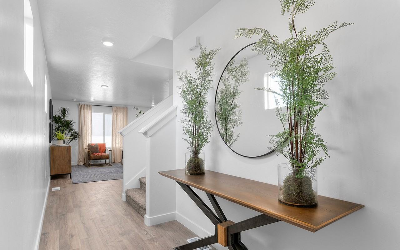 1487 E 690 N #1 - Photo 2 of 24