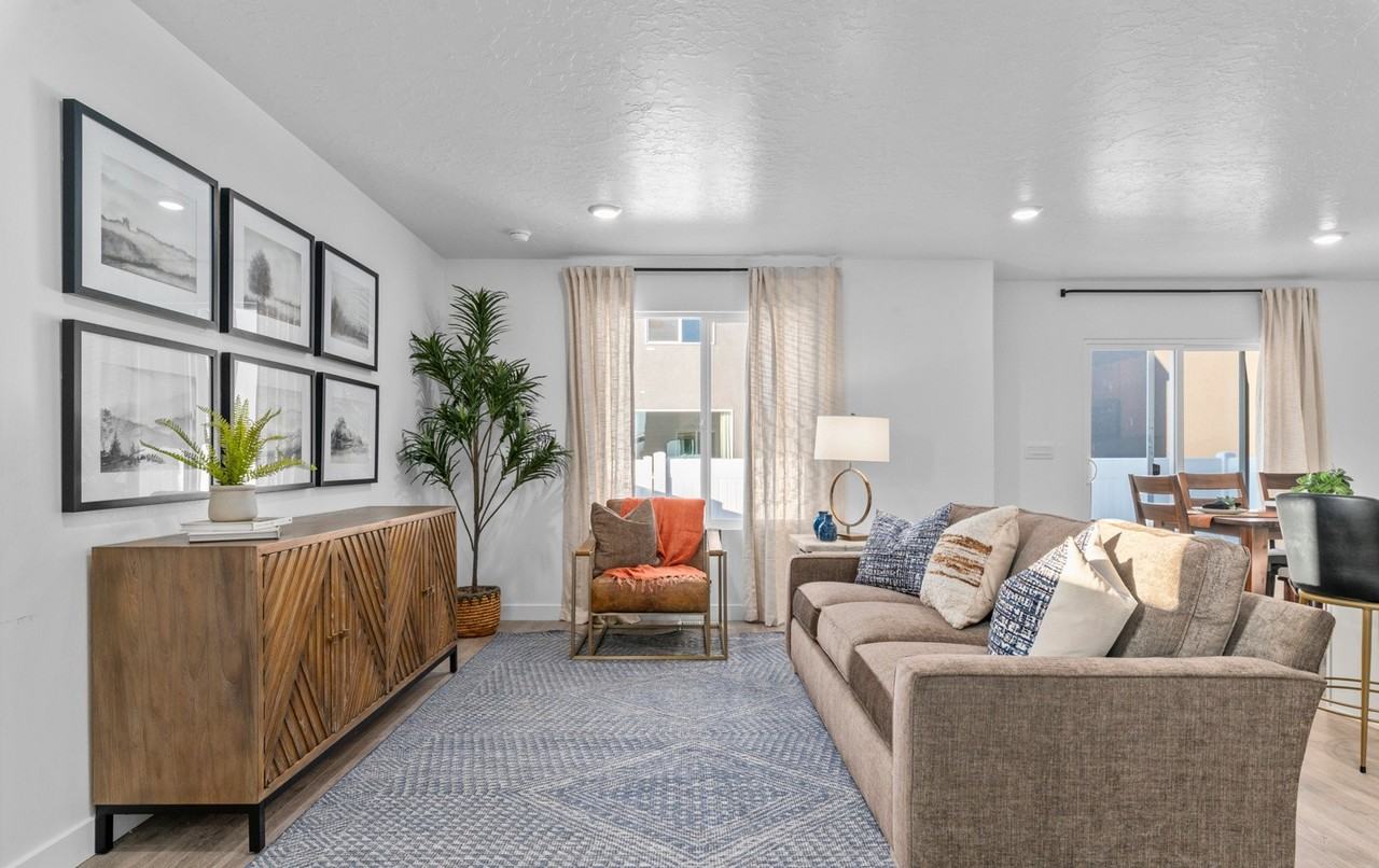 1487 E 690 N #1 - Photo 3 of 24