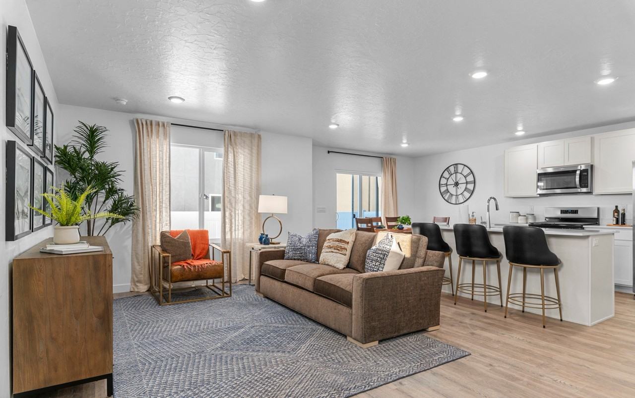 1487 E 690 N #1 - Photo 4 of 24